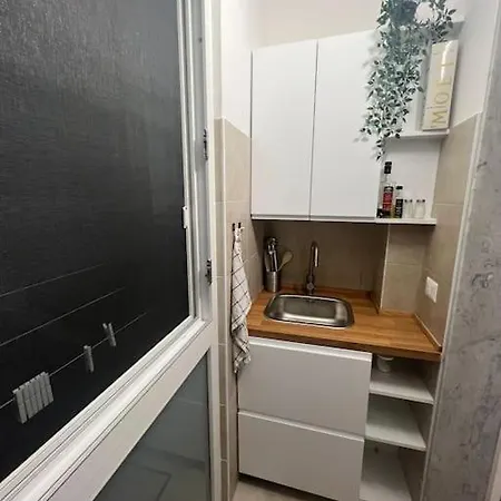 Appartement Ventinove Metri Monovano Zona Stazione Bari